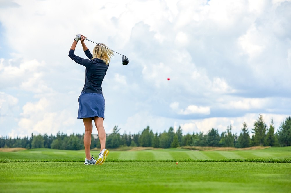 How to Improve Your Golf Swing with Consistent Practice